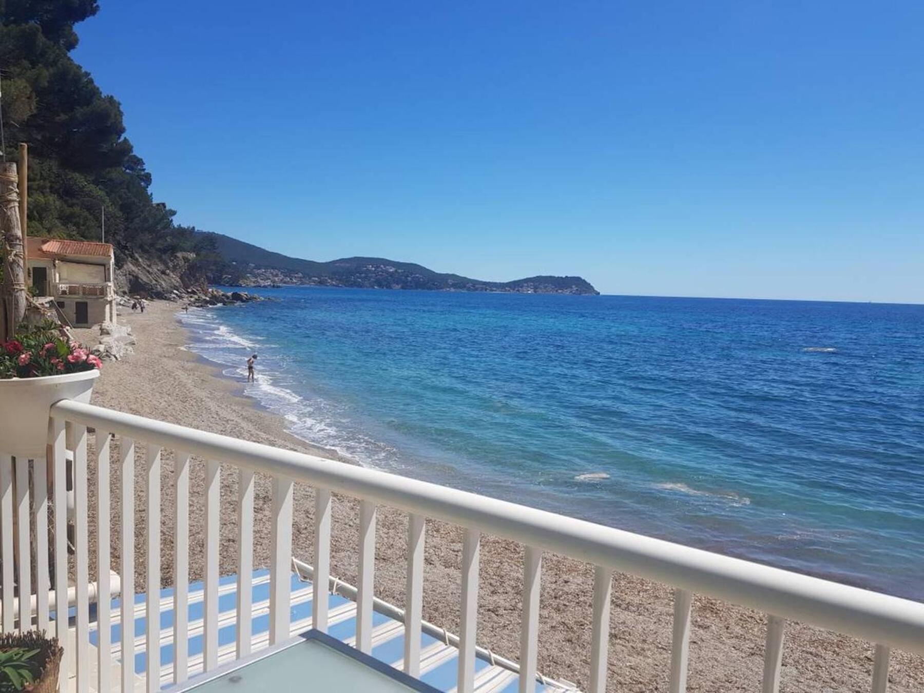 Maison De Pecheur Au Pradet Holiday home